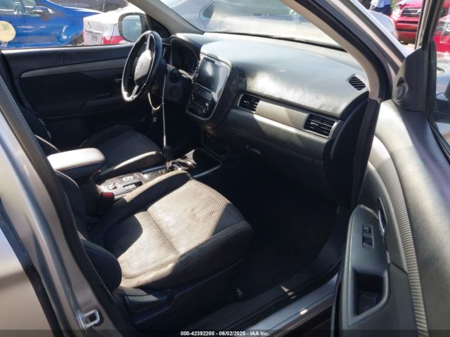 2018 MITSUBISHI OUTLANDER JA4AZ3A35JZ055622 Photo 4