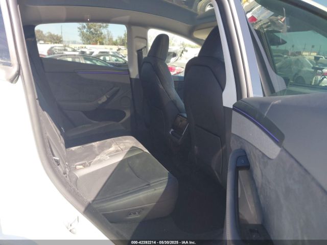 2026 TESLA MODEL Y 7SAYGDEE8TF347983 Photo 7
