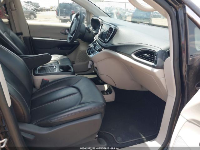2023 CHRYSLER PACIFICA HYBRID 2C4RC1L78PR631169 Photo 4