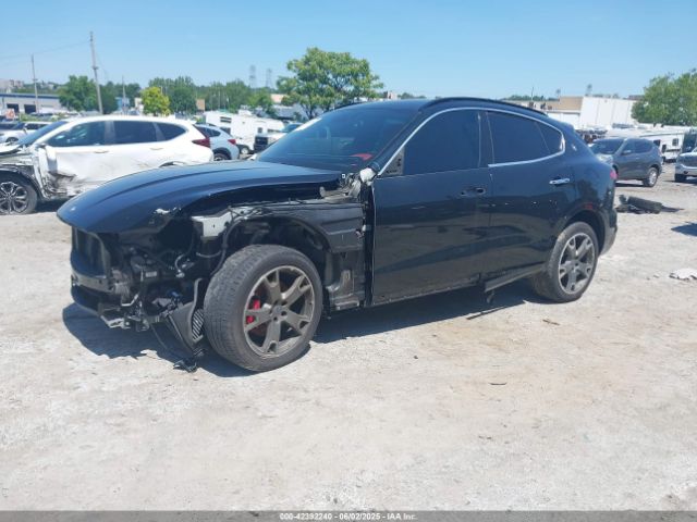 2019 MASERATI LEVANTE ZN661XUS8KX325449 Photo 1