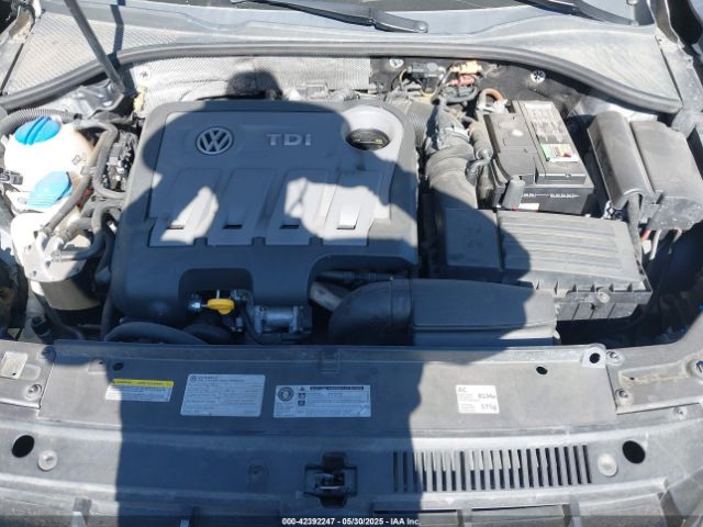 1VWBN7A38EC024819 Volkswagen Passat 2.0l Tdi Se
