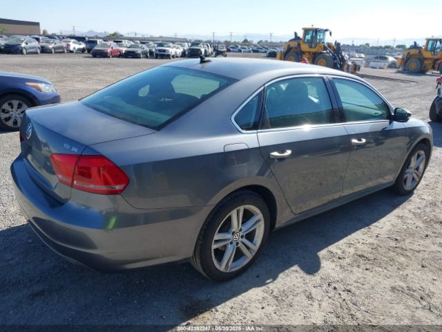 1VWBN7A38EC024819 Volkswagen Passat 2.0l Tdi Se
