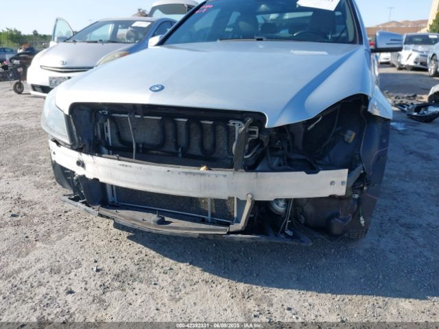WDDGF8AB5ER317681 Mercedes-Benz C-Class