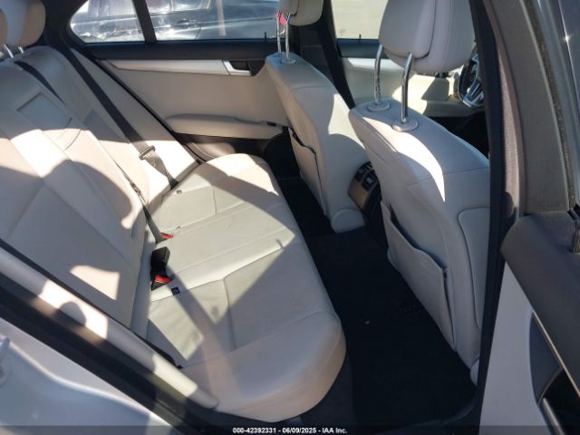 WDDGF8AB5ER317681 Mercedes-Benz C-Class