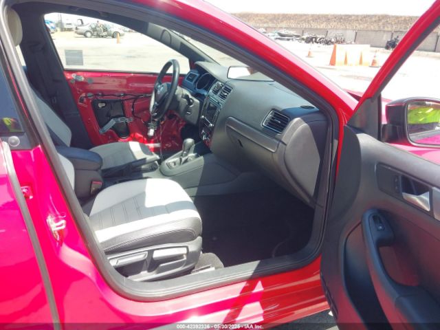 3VWD17AJ0GM275032 Volkswagen Jetta 1.8t Sport