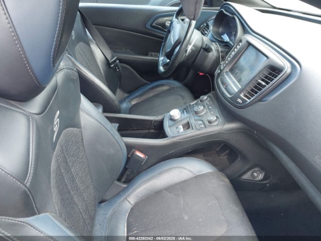 2015 CHRYSLER 200 1C3CCCBG6FN686559 Photo 4