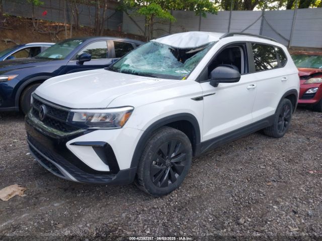 2022 VOLKSWAGEN TAOS 3VVMX7B21NM055390 Photo 1