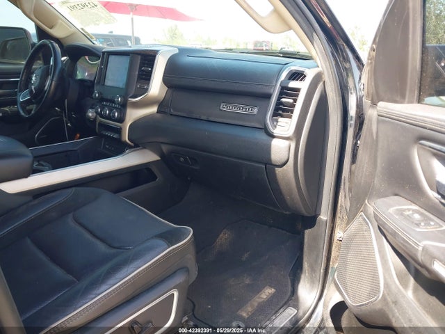 1C6RREJT0KN558110 RAM 1500 Laramie  4x2 5'7 Box