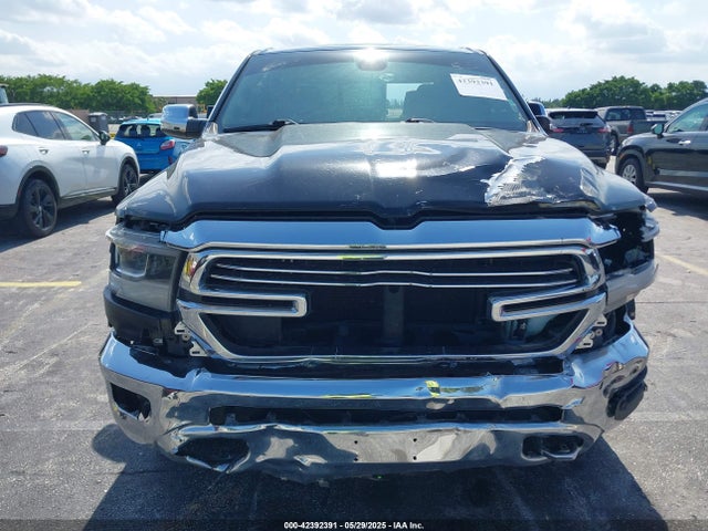 1C6RREJT0KN558110 RAM 1500 Laramie  4x2 5'7 Box