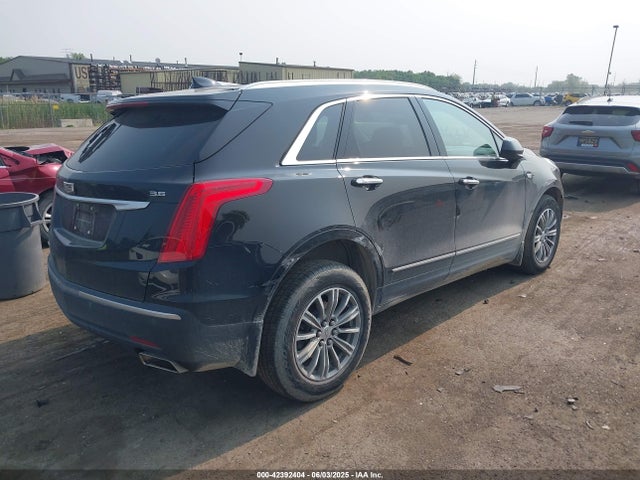 2018 CADILLAC XT5 1GYKNDRSXJZ247863 Photo 3