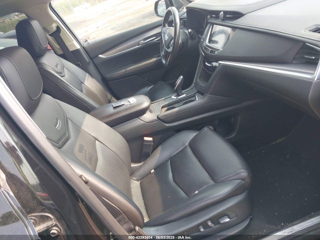 2018 CADILLAC XT5 1GYKNDRSXJZ247863 Photo 4