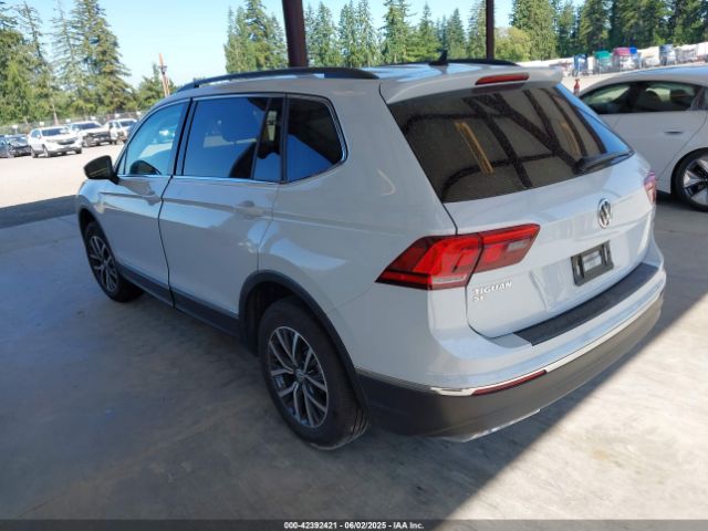 2018 VOLKSWAGEN TIGUAN 3VV2B7AX0JM197274 Photo 2