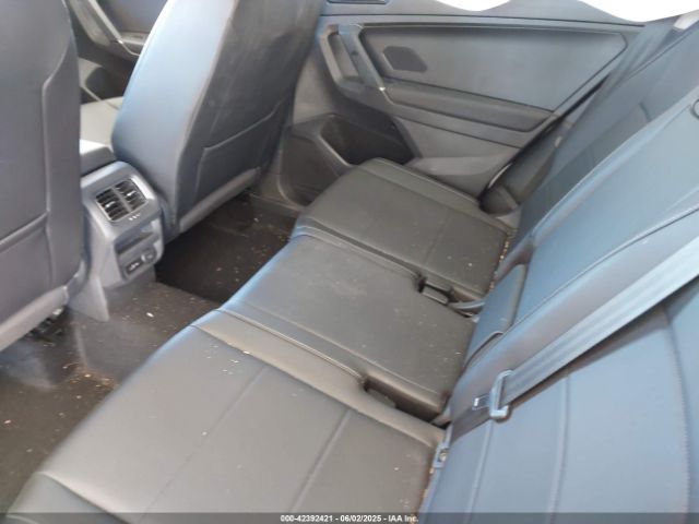 2018 VOLKSWAGEN TIGUAN 3VV2B7AX0JM197274 Photo 7