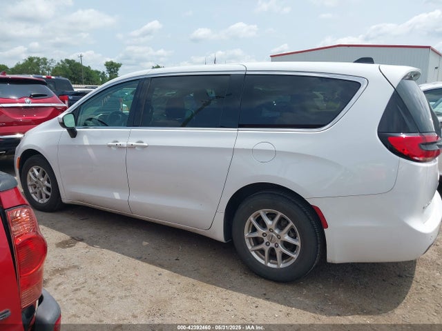 Chrysler Pacifica Touring L 2023 2C4RC1BG6PR550589 Image 14