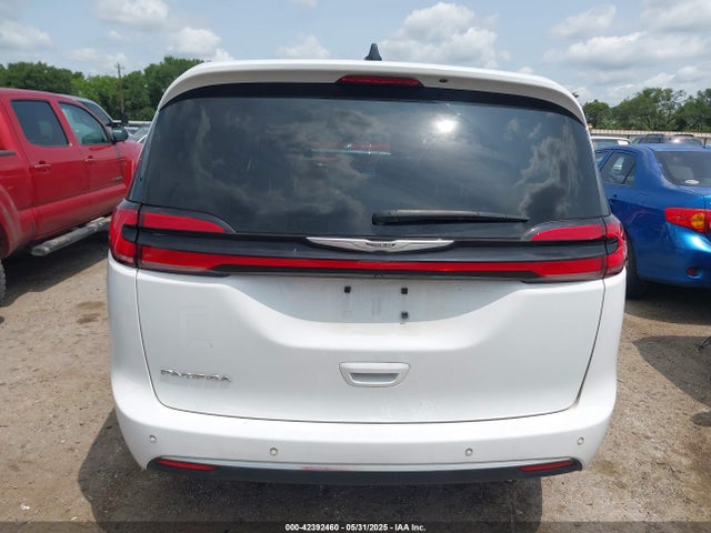 Chrysler Pacifica Touring L 2023 2C4RC1BG6PR550589 Image 16