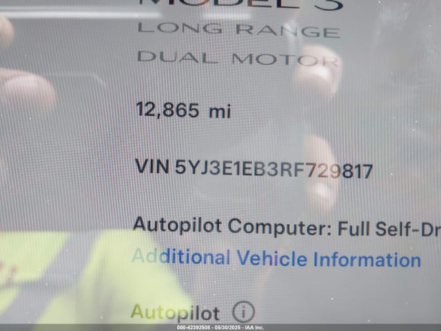 5YJ3E1EB3RF729817 Tesla 2024