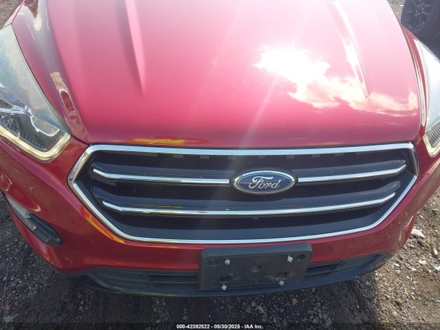 1FMCU9GD4HUA10240 Ford ESCAPE SE