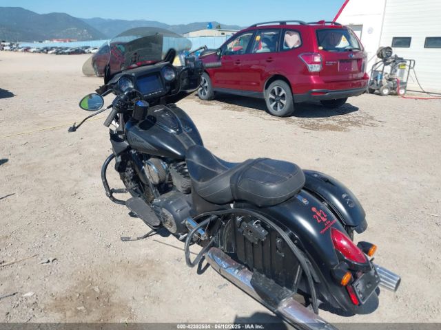 2018 INDIAN MOTORCYCLE CO. CHIEFTAIN 56KTCDAA0J3367414 Photo 2