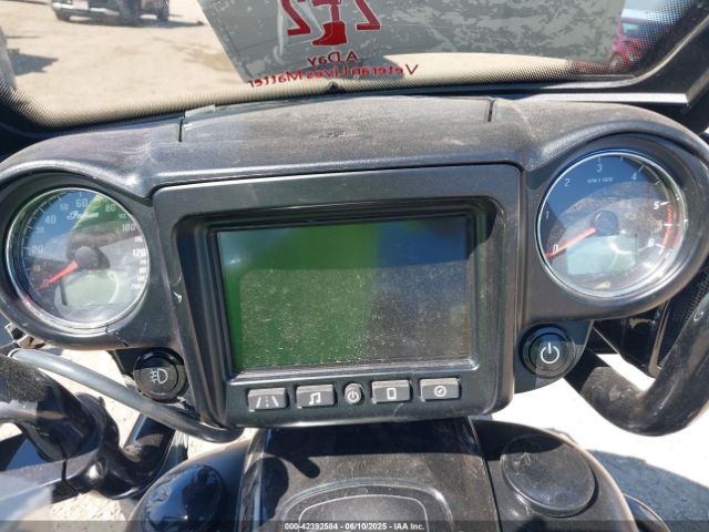 2018 INDIAN MOTORCYCLE CO. CHIEFTAIN 56KTCDAA0J3367414 Photo 6