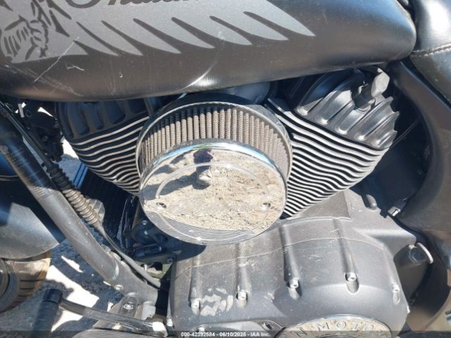 2018 INDIAN MOTORCYCLE CO. CHIEFTAIN 56KTCDAA0J3367414 Photo 8