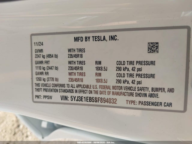 Tesla MODEL 3 2025 5YJ3E1EB5SF894032 Image 9