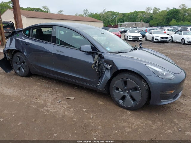 2023 TESLA MODEL 3 5YJ3E1EA9PF673399 Photo 0