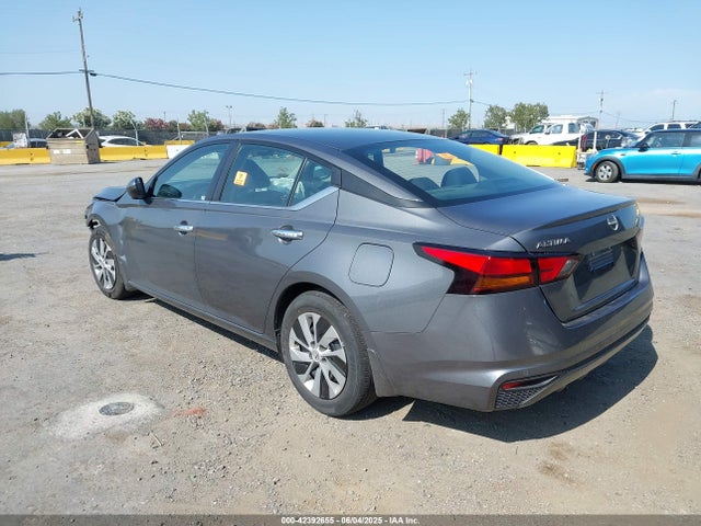 Nissan 2023 2023 1N4BL4BV9PN417233 Image 3