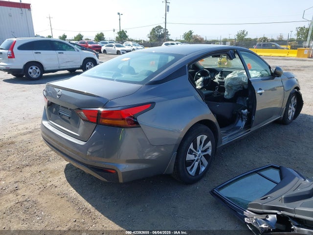 Nissan 2023 2023 1N4BL4BV9PN417233 Image 4