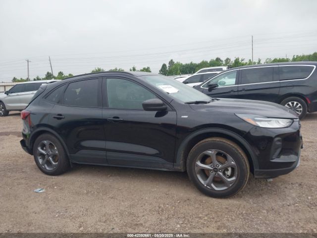 1FMCU0MN2SUA09328 Ford Escape St-line