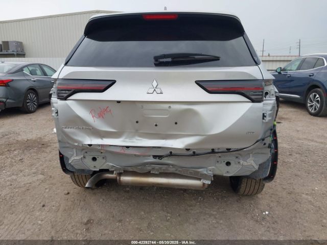 JA4J3VA81SZ015726 Mitsubishi Outlander Se 2.5 2wd