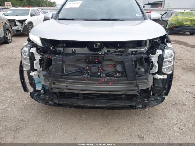 JA4J3VA81SZ015726 Mitsubishi Outlander Se 2.5 2wd