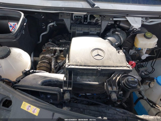 W1Y4NCHY4PT151944 Mercedes-Benz om654
