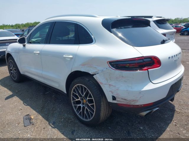 2018 PORSCHE MACAN WP1AB2A50JLB33909 Photo 2
