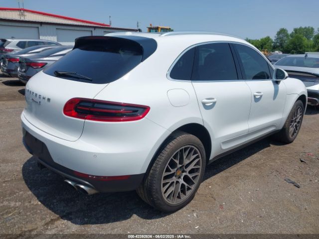 2018 PORSCHE MACAN WP1AB2A50JLB33909 Photo 3