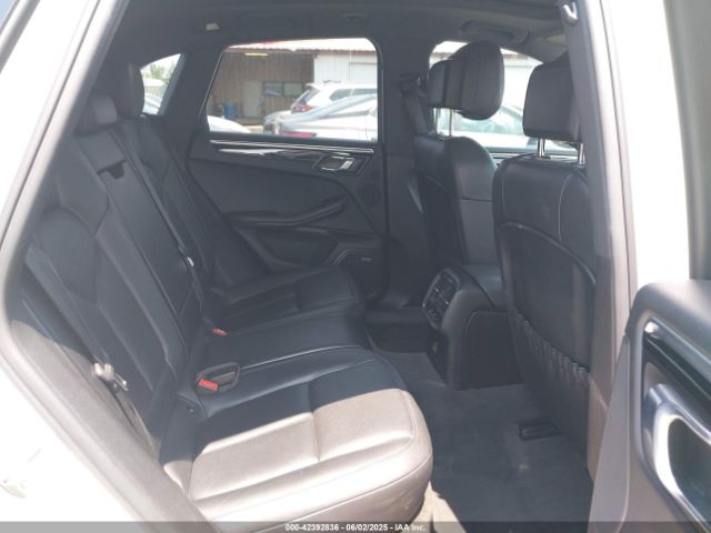 2018 PORSCHE MACAN WP1AB2A50JLB33909 Photo 7