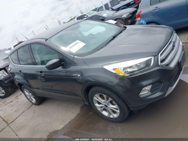 1FMCU0GD4HUE76469 Ford ESCAPE SE