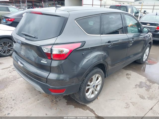 1FMCU0GD4HUE76469 Ford ESCAPE SE