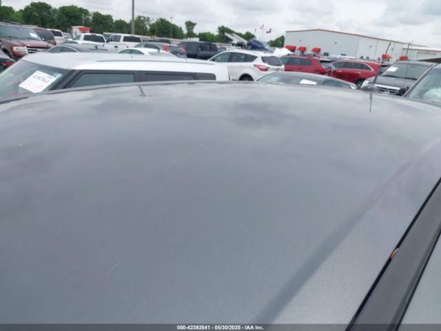 1FMCU0GD4HUE76469 Ford ESCAPE SE
