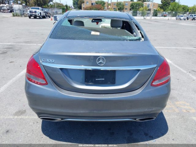 55SWF4JB1HU233879 Mercedes-Benz C 300 Luxury/sport