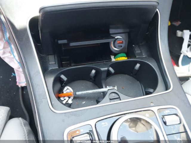55SWF4JB1HU233879 Mercedes-Benz C 300 Luxury/sport