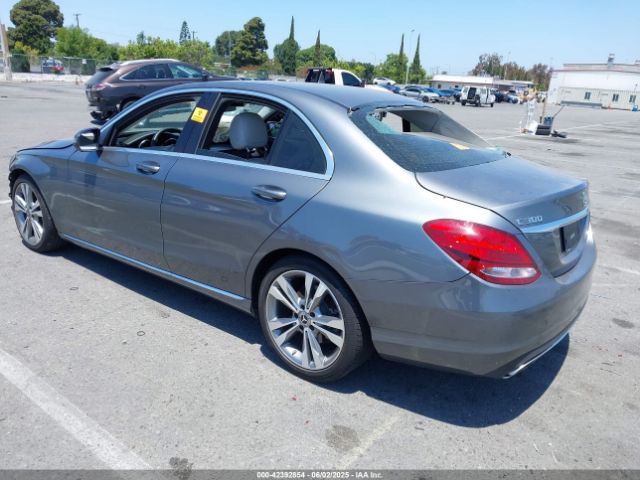 55SWF4JB1HU233879 Mercedes-Benz C 300 Luxury/sport