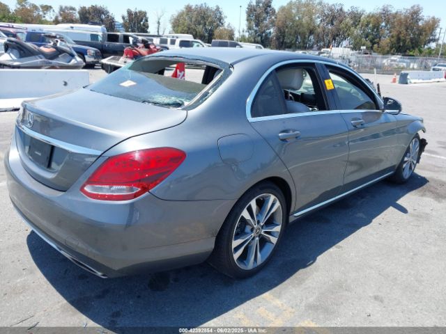 55SWF4JB1HU233879 Mercedes-Benz C 300 Luxury/sport