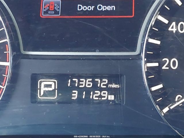 5N1AR2MN4EC719930 Nissan Pathfinder Sv