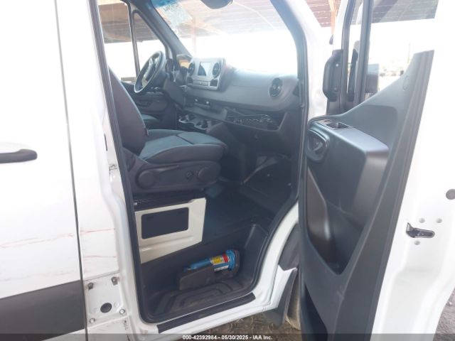 2024 MERCEDES-BENZ SPRINTER 2500 W1Y4KBHY1RT179769 Photo 4