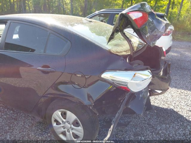 KNAFK4A65F5338985 KIA FORTE LX
