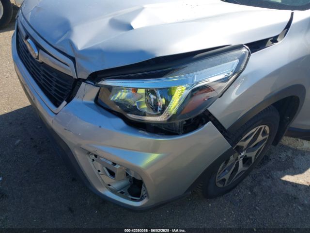 JF2SKAGC0KH422168 Subaru Forester Premium