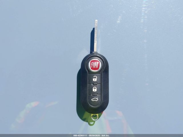 3C3CFFKR4HT580270 Fiat 500