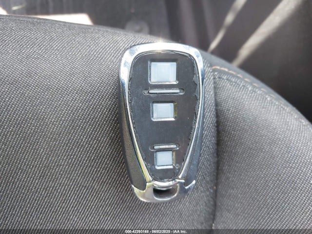 2GNAXKEV0K6155732 Chevrolet EQUINOX LT