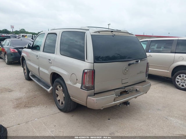 2004 CADILLAC ESCALADE 1GYEK63NX4R250206 Photo 2