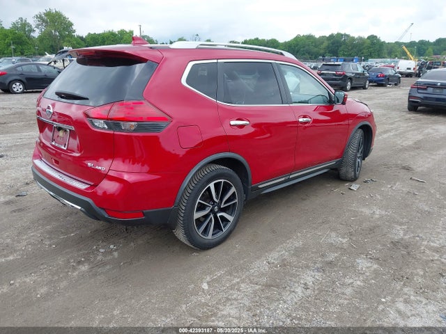 JN8AT2MV0HW277175 Nissan Rogue Sl